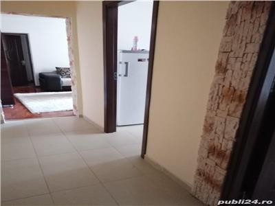 Apartament cu 3 Camere in Zona Take Ionescu