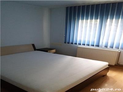 Apartament cu 3 camere in Zona Aradului