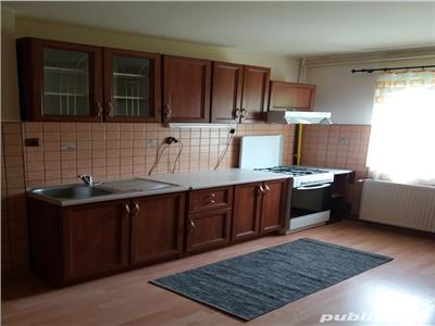 Apartament cu 3 camere in Zona Aradului