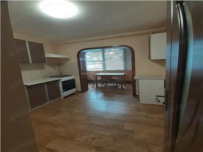 Apartament cu 3 camere in Zona Calea Aradului