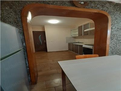 Apartament cu 3 camere in Zona Calea Aradului