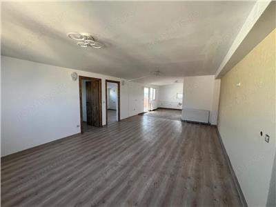 Apartament cu 3 camere in Zona Lipovei